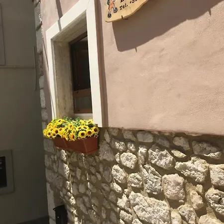 L' Esploratore Apartment Sulmona
